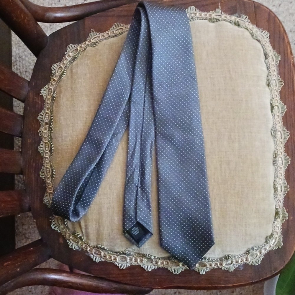 Calvin Klein Mens Silk Gray Swiss Dot Tie